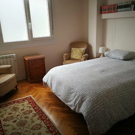 Magnifico Piso En Calle Real 아파트 아 코루냐